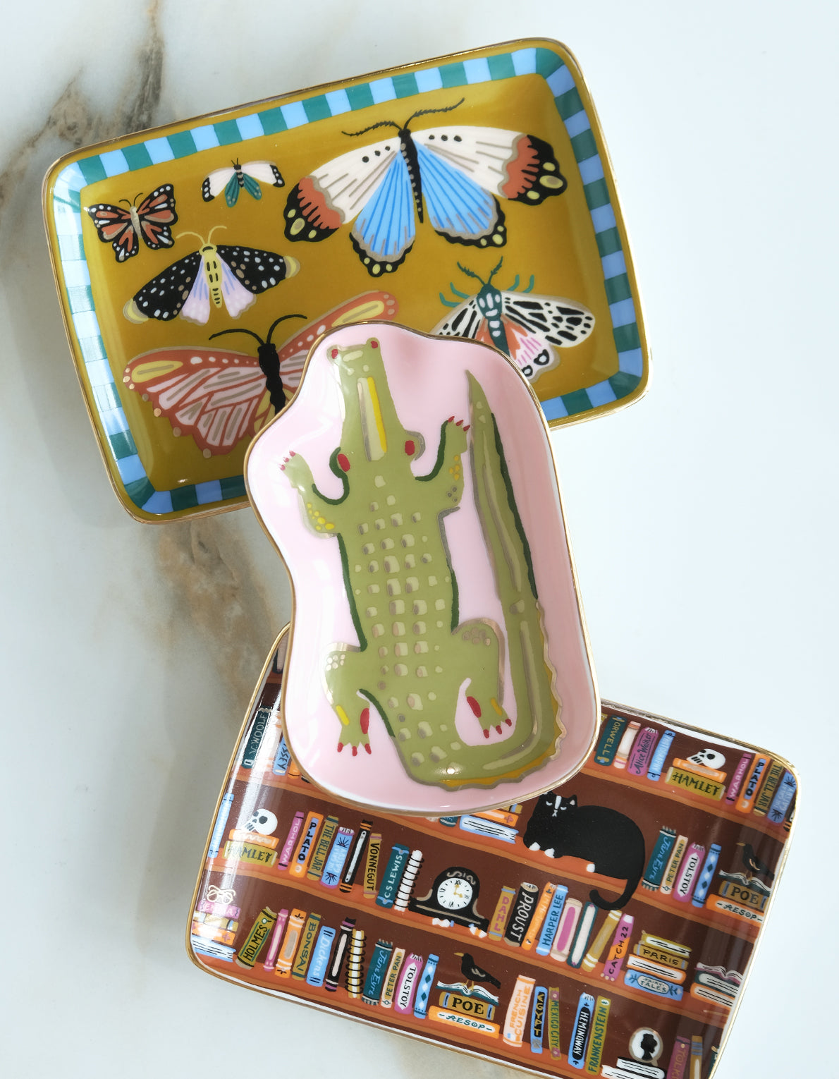 Porcelain Trinket Tray | Bookshelf